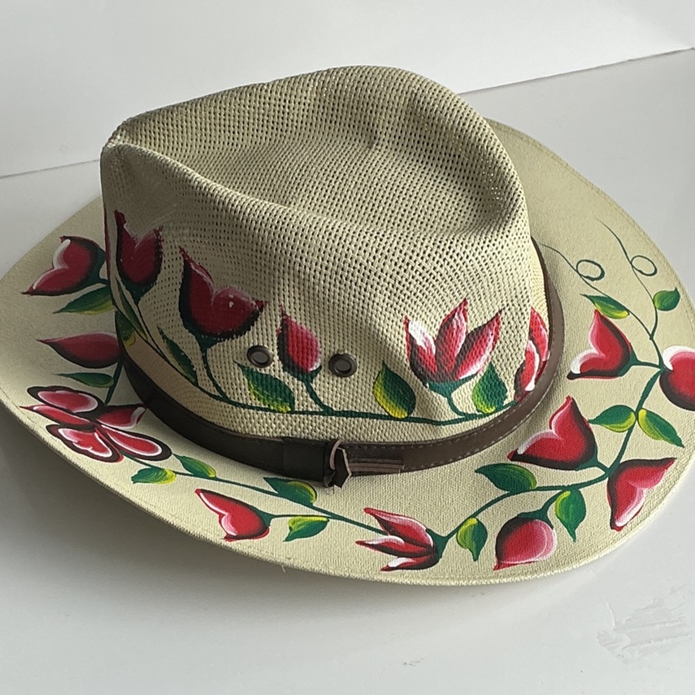 Tiara Beige Hat with Red Floral Design